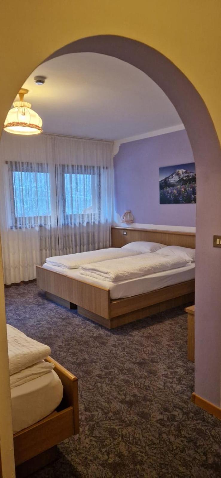 Hotel Villa Jolanda Ziano di Fiemme Eksteriør billede